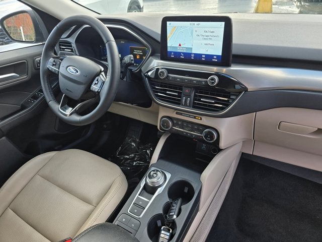 2022 Ford Escape Titanium Hybrid