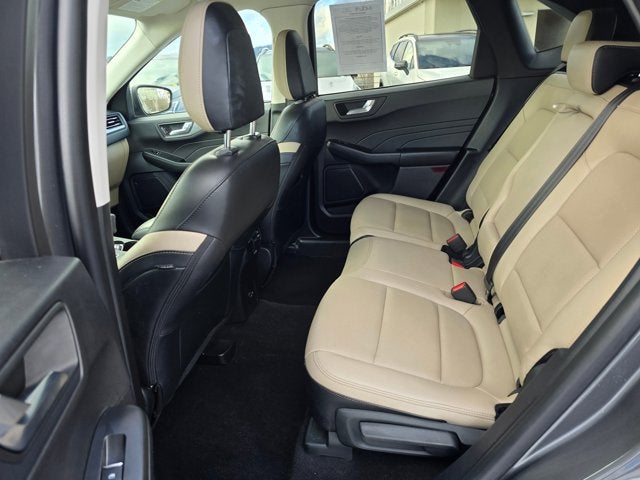 2022 Ford Escape Titanium Hybrid