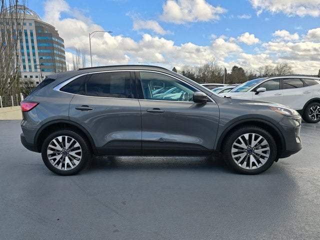2022 Ford Escape Titanium Hybrid
