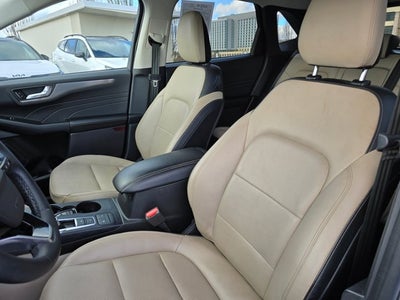 2022 Ford Escape Titanium Hybrid