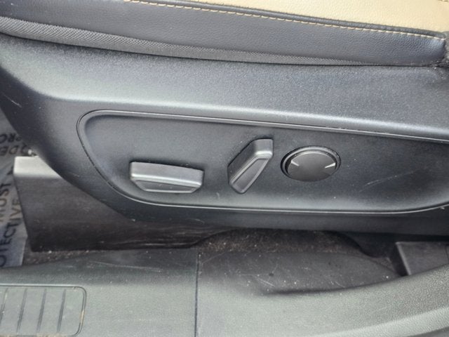 2022 Ford Escape Titanium Hybrid