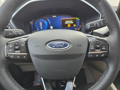2022 Ford Escape Titanium Hybrid