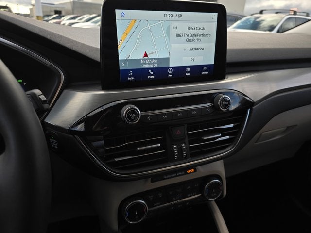 2022 Ford Escape Titanium Hybrid