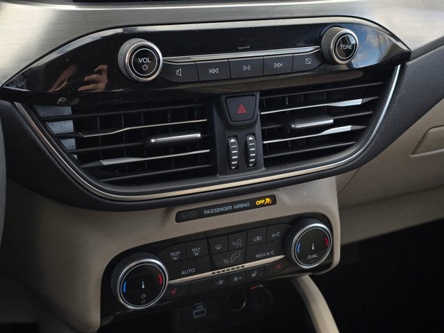 2022 Ford Escape Titanium Hybrid