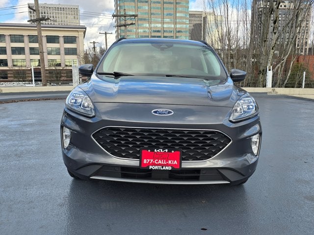 2022 Ford Escape Titanium Hybrid