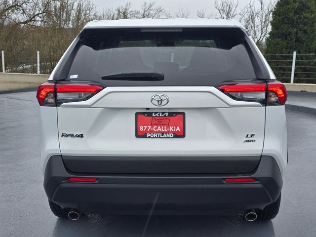 2025 Toyota RAV4 LE