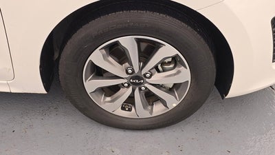 2022 Kia Rio 5-Door S