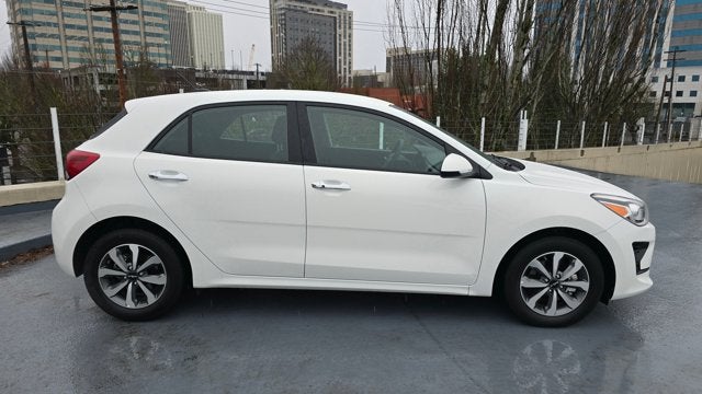 2022 Kia Rio 5-Door S