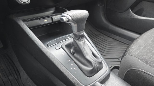 2022 Kia Rio 5-Door S