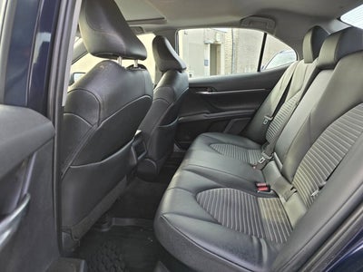 2022 Toyota Camry Hybrid SE