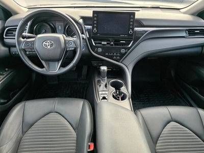 2022 Toyota Camry Hybrid SE