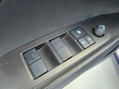 2022 Toyota Camry Hybrid SE