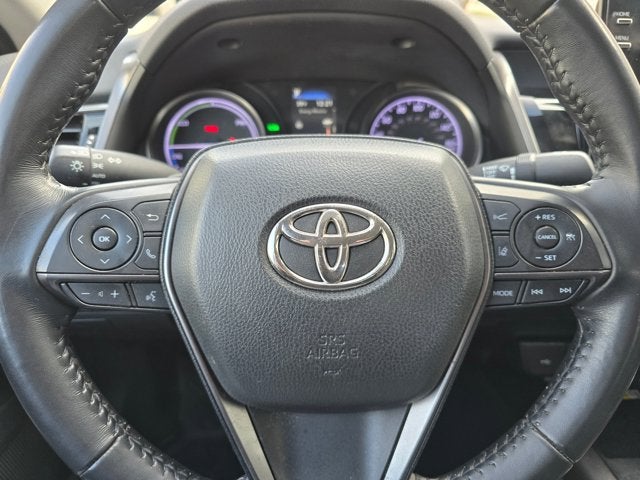 2022 Toyota Camry Hybrid SE