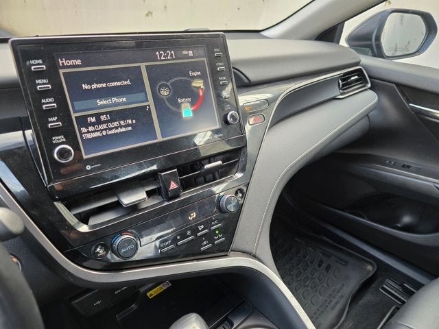 2022 Toyota Camry Hybrid SE