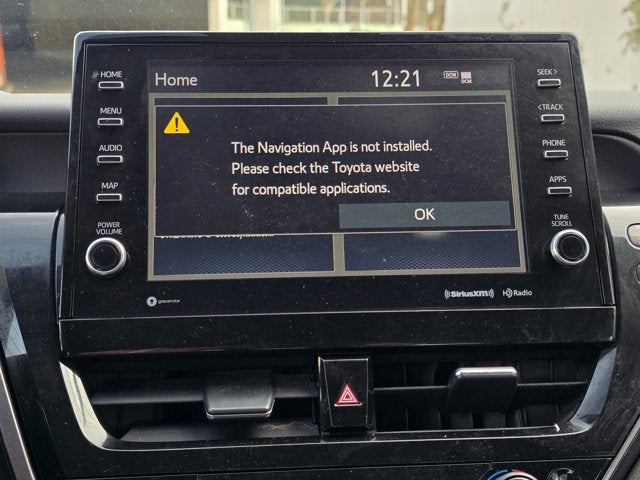 2022 Toyota Camry Hybrid SE