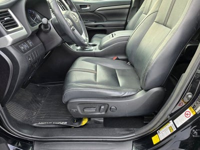 2018 Toyota Highlander SE