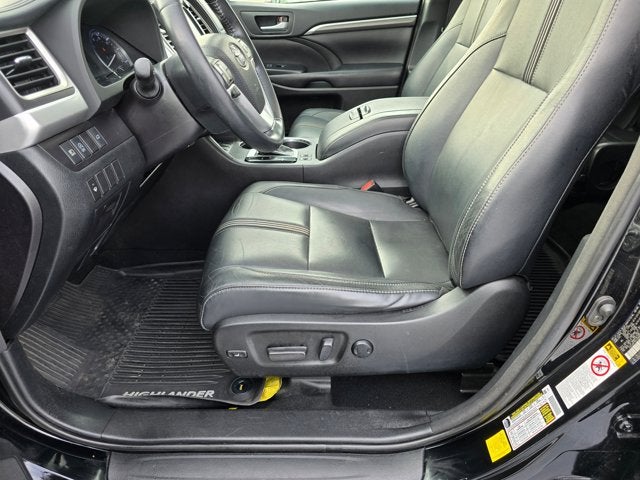2018 Toyota Highlander SE