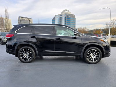 2018 Toyota Highlander SE