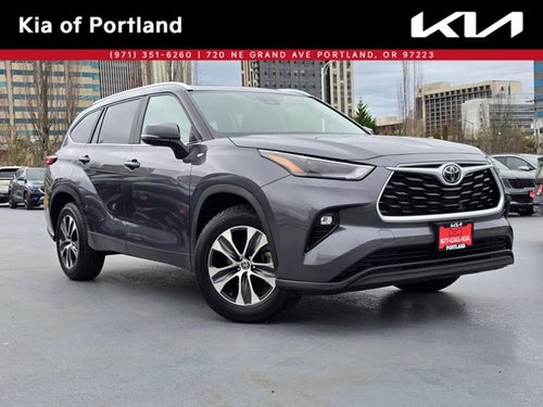 2023 Toyota Highlander XLE