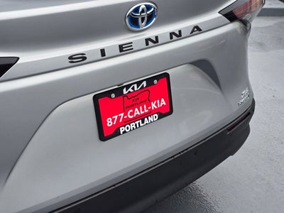 2024 Toyota Sienna XLE