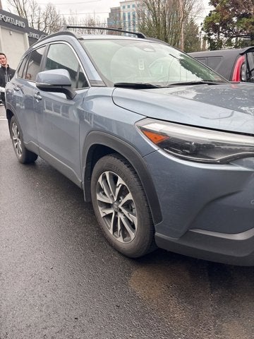 2023 Toyota Corolla Cross XLE