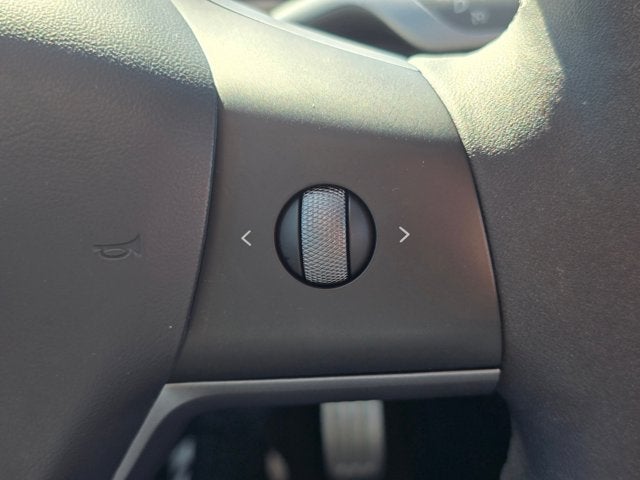 2024 Tesla Model Y Performance
