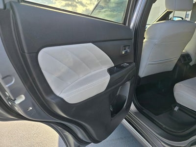 2022 Mitsubishi Outlander PHEV SEL