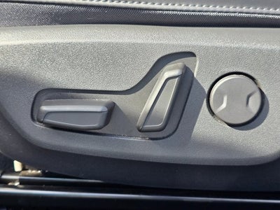 2024 Kia Niro EX Touring