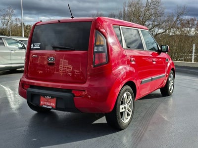 2010 Kia Soul +