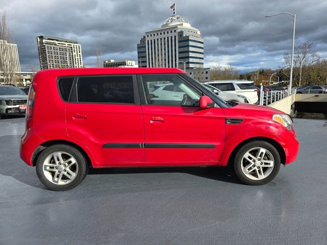 2010 Kia Soul +