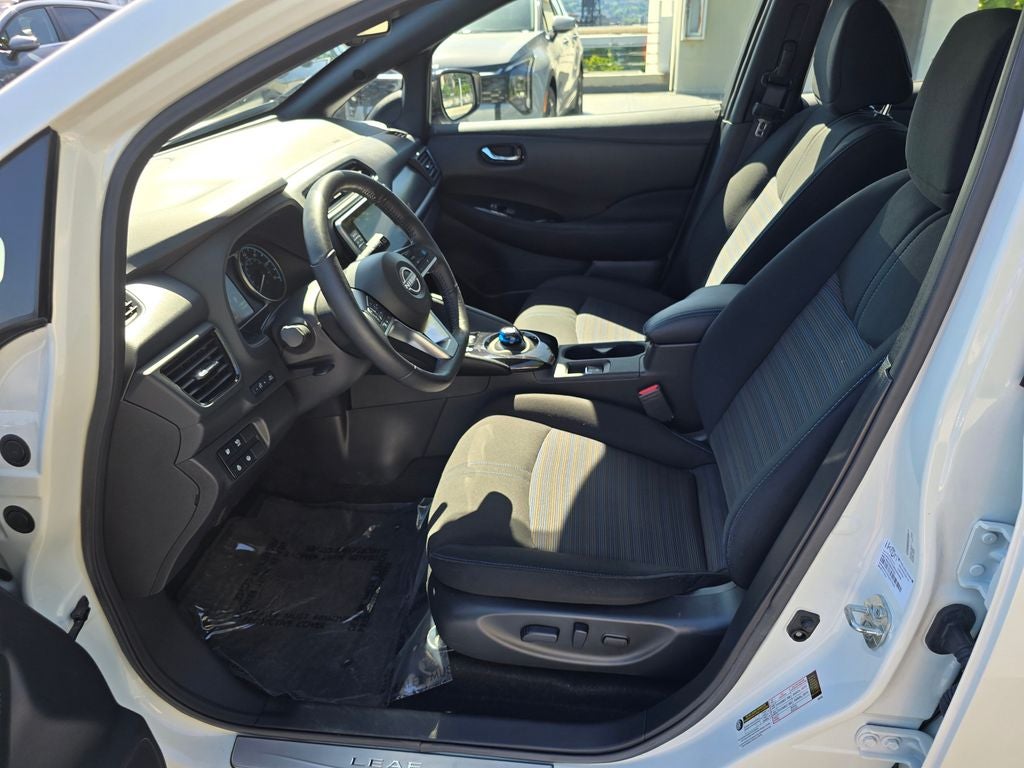 2025 Nissan Leaf SV Plus