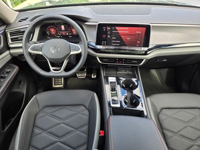 2024 Volkswagen Atlas 2.0T Peak Edition SEL