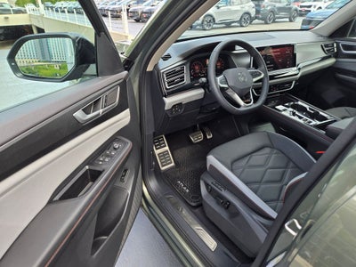 2024 Volkswagen Atlas 2.0T Peak Edition SEL