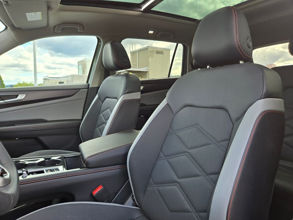 2024 Volkswagen Atlas 2.0T Peak Edition SEL