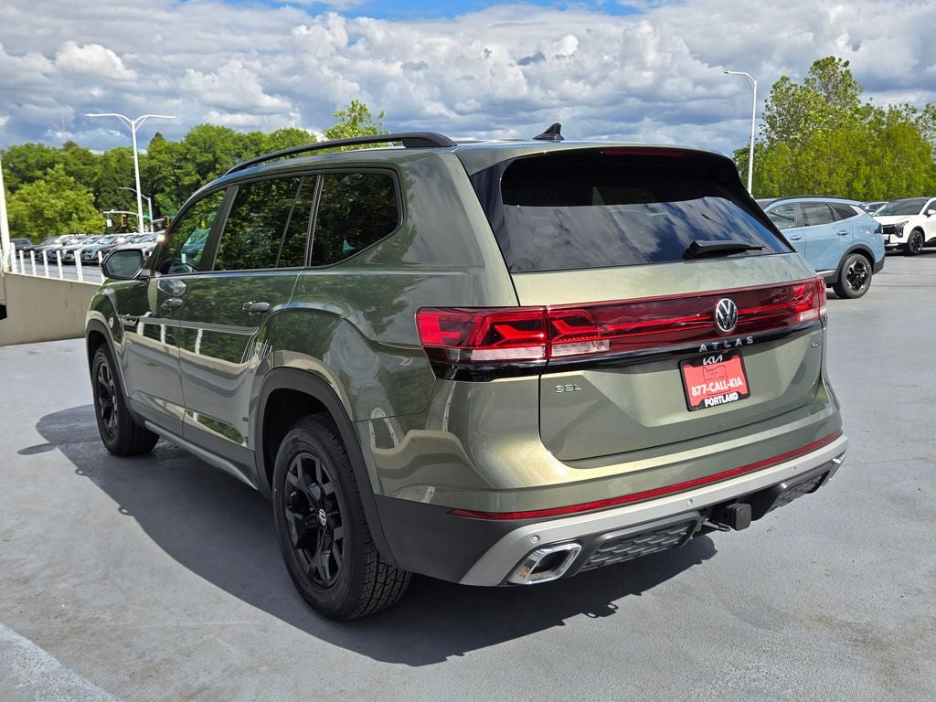 2024 Volkswagen Atlas 2.0T Peak Edition SEL