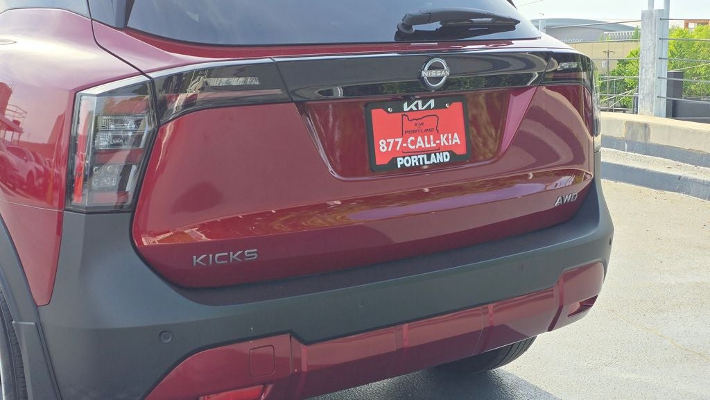2025 Nissan Kicks SV