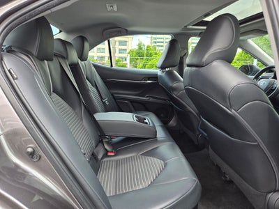 2020 Toyota Camry Hybrid SE