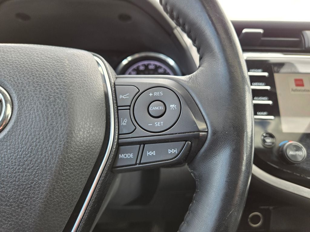 2020 Toyota Camry Hybrid SE