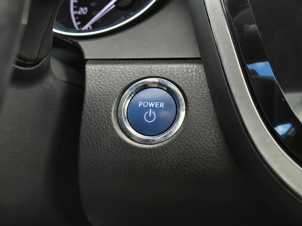 2020 Toyota Camry Hybrid SE