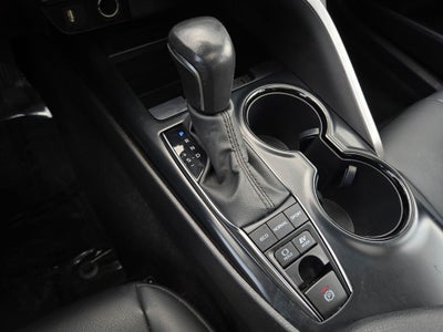 2020 Toyota Camry Hybrid SE