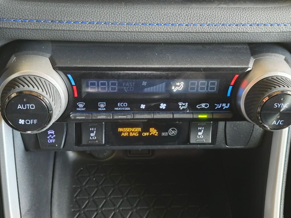 2022 Toyota RAV4 Hybrid SE