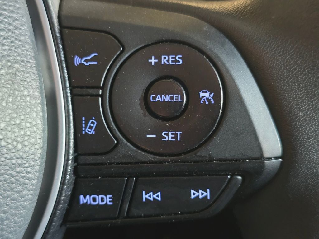 2022 Toyota RAV4 Hybrid SE