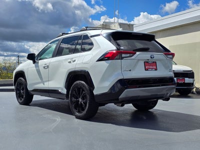 2022 Toyota RAV4 Hybrid SE