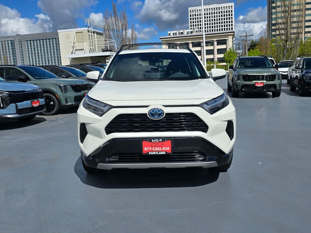 2022 Toyota RAV4 Hybrid SE