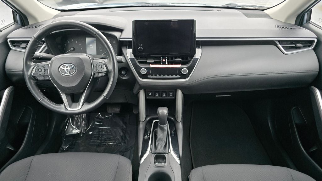 2024 Toyota Corolla Cross LE