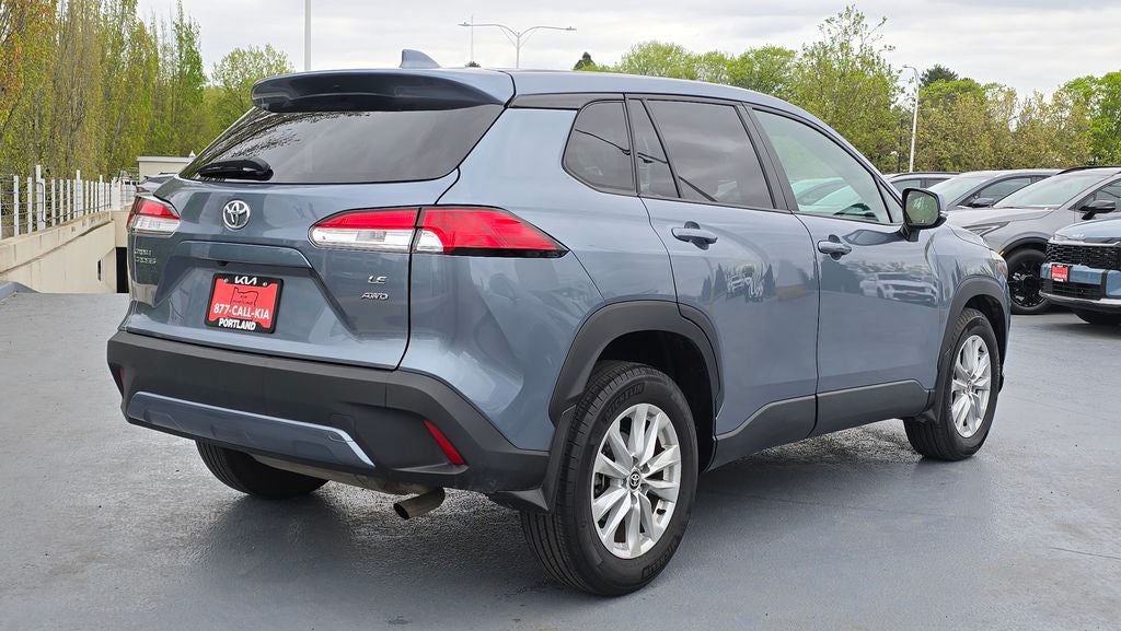 2024 Toyota Corolla Cross LE