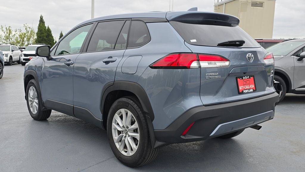 2024 Toyota Corolla Cross LE