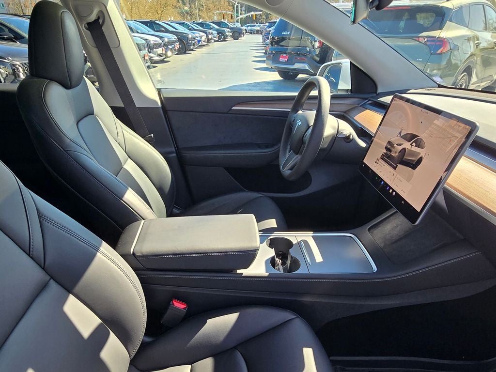 2024 Tesla Model Y Performance