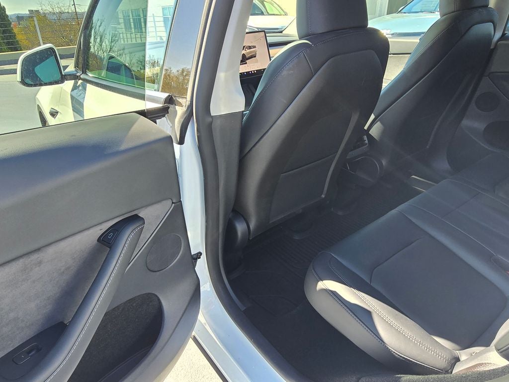 2024 Tesla Model Y Performance