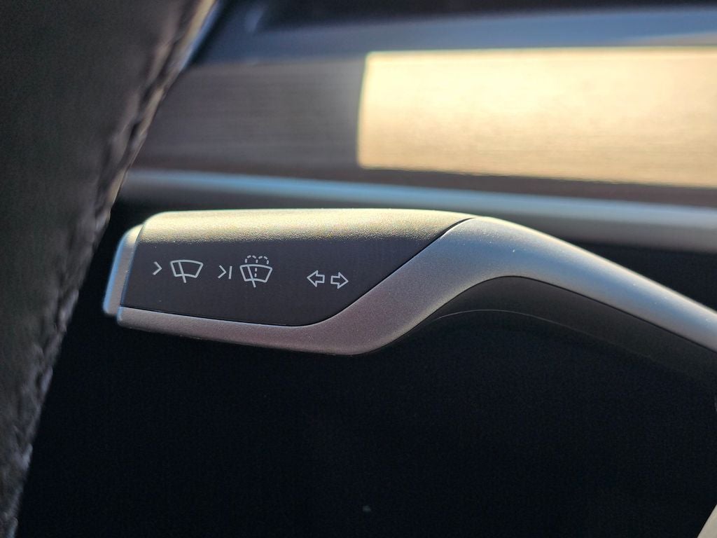 2024 Tesla Model Y Performance